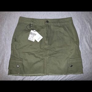 Army green skirt, never worn